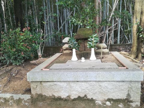 忍熊王子香坂王子の墓